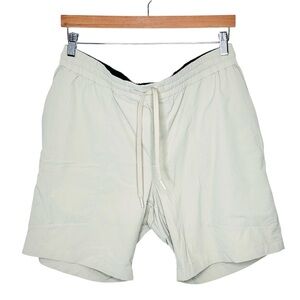 Lululemon Activewear Shorts Size XL Light Cream Khaki 7" Inseam Men's